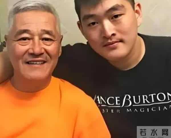 钱再多有什么用?儿子败家女儿抑郁,67岁赵本山为所有人提了醒