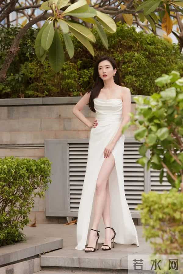 江疏影 美腿玉足，大长腿女神又美又飒，太迷人