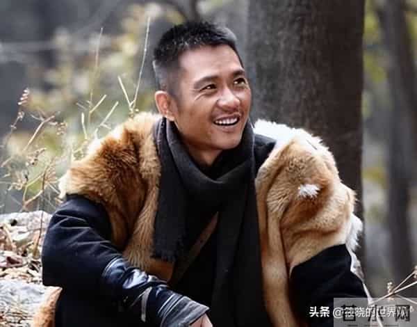 戏红人不红,明明自己很帅却娶“丑女”为妻,恩爱24年他到底图啥