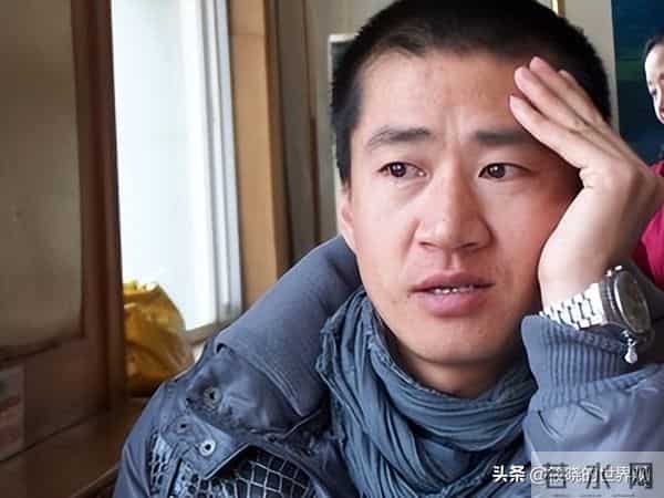 张颂文说对了,不拍戏就“消失”的演员李嘉明,已走上另一条大道