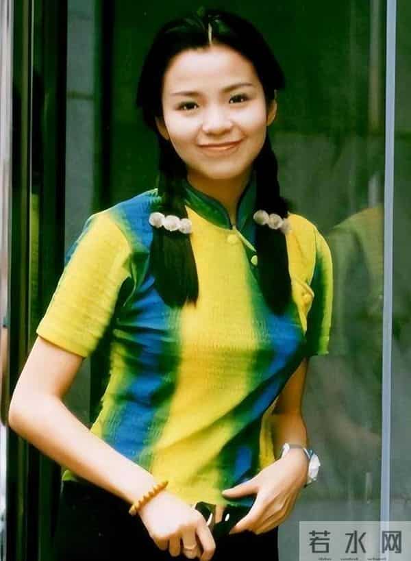 52岁朱迅近况曝光！面色苍白不敢认，网友：怎么变成这样了！