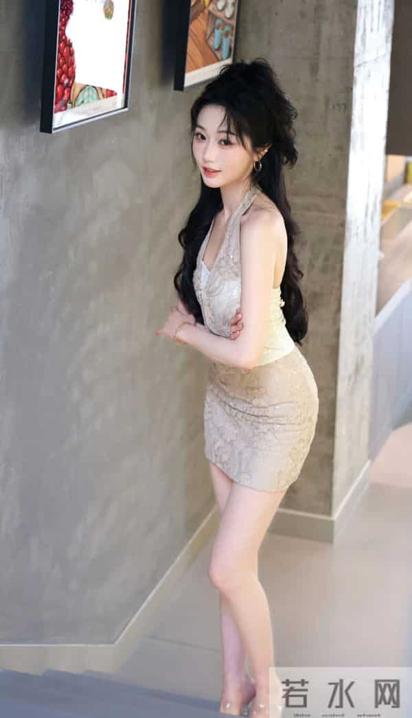 短剧演员岳雨婷身材也太好了吧