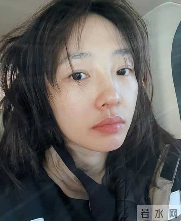 不忍了！白百何手撕王传君，被王家卫封杀的他，也学会花钱买特权