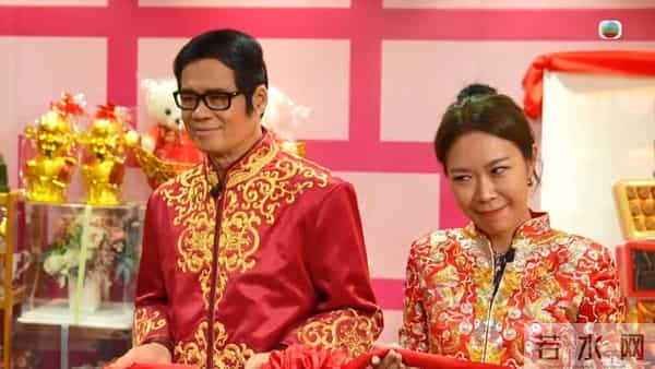 64岁TVB男星终于承认和女艺人的恋情，终结多年绯闻传闻