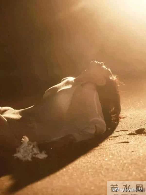 真没想到蔡文静的身材这么好，网友评价性感而不艳俗，自带仙气！