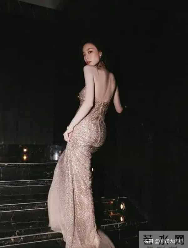 杨幂的腿，倪妮的臀，宋轶的腰，85花的好身材终于藏不住了