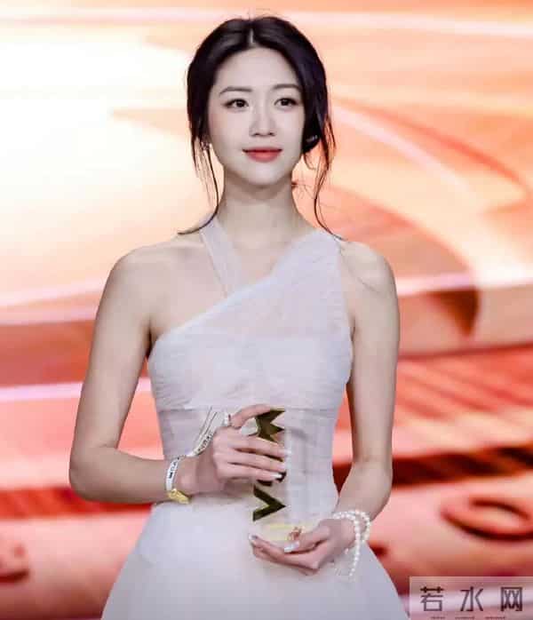 微博视界大会落幕:4人零差评,3人翻红,2人升咖,只有她被骂惨