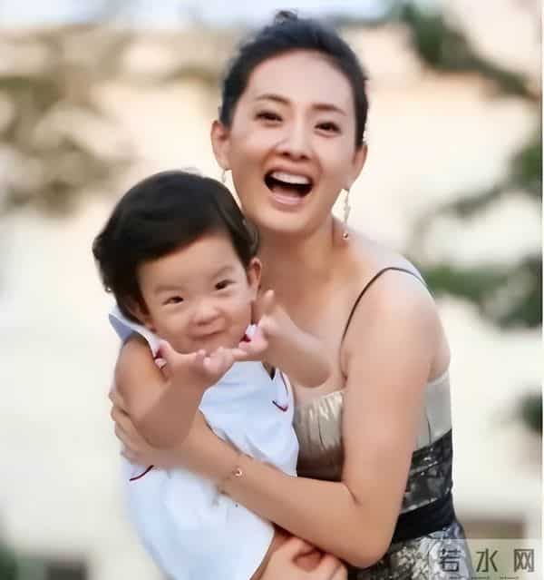 搭档无数美女却一直单身，59岁郭冬临现状曝光，网友：太意外！