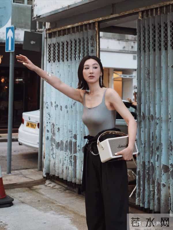 高海宁拍摄海报花絮惊现排骨胸,希腊女神装澎拜身材瞬间消失