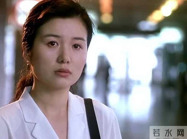 二婚嫁大13岁杜志国后，定居武汉素面朝天很自信，继子杜淳成心病