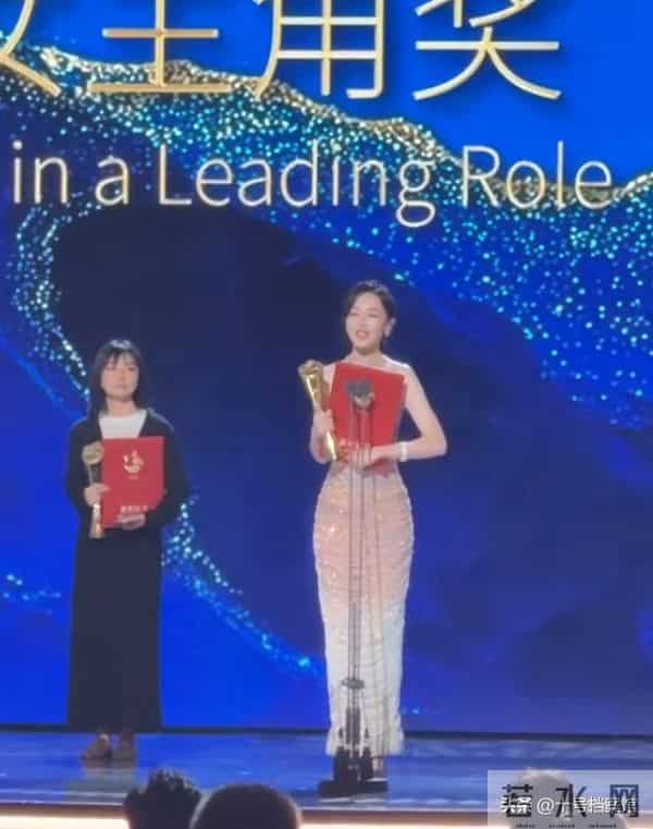 婚变传闻不久后,如今唐嫣罗晋传来喜讯,原来一切都有迹可循