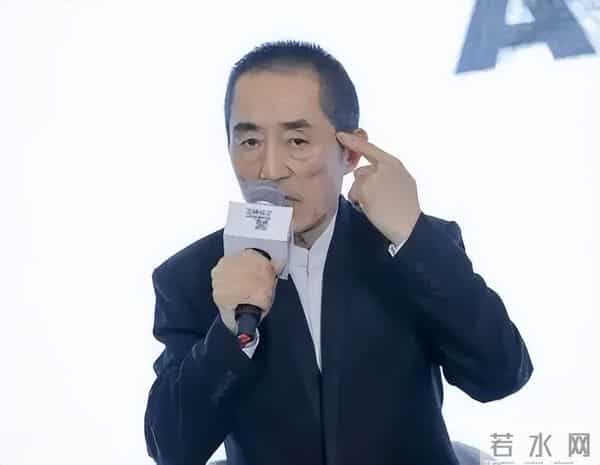 与张艺谋分手多年后,前配偶肖华坦言:在爱别人前,先学会爱自己