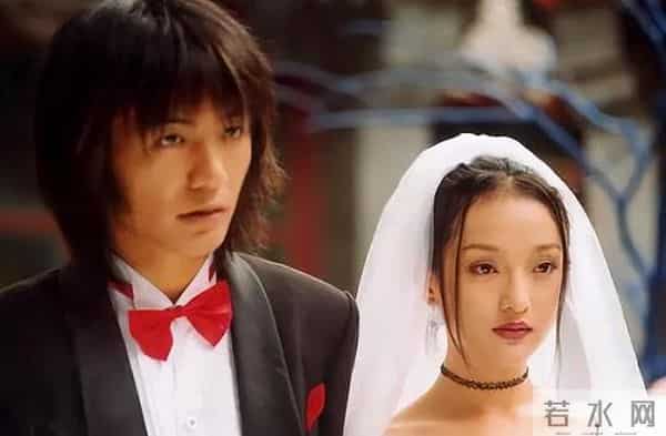 51岁周迅头发花白,一脸老态认不出,强大心态令人叹服!