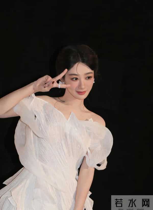 杨紫昨晚美到犯规!这才是真·女神降临