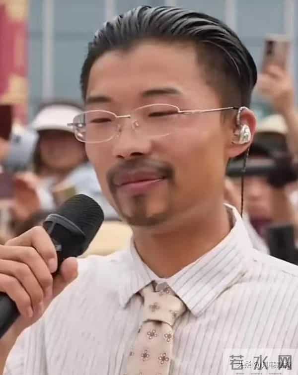 曾一夜成名,“日入百万”的郭有才,如今泡沫散去,他过得如何?