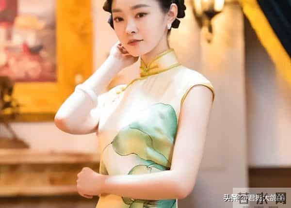 杨幂的腿，倪妮的臀，宋轶的腰，85花的好身材终于藏不住了