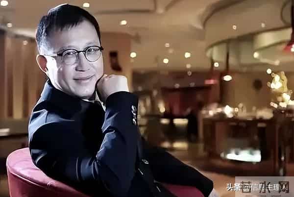 吃相太难看，他出轨、背刺亲家的时候，完全忘记自己是“凤凰男”