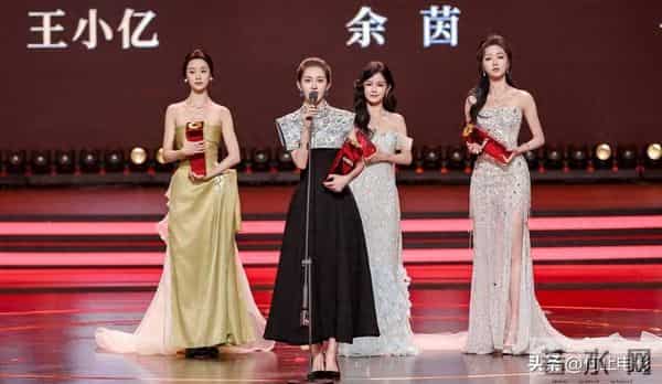 横店这一夜,大气明媚的短剧女神郭宇欣,力压内娱一堆“排骨精”