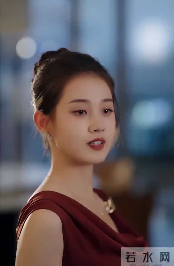 坦白与刘萧旭关系刚半月，郭宇欣再破天花板，让整个娱乐圈沉默了