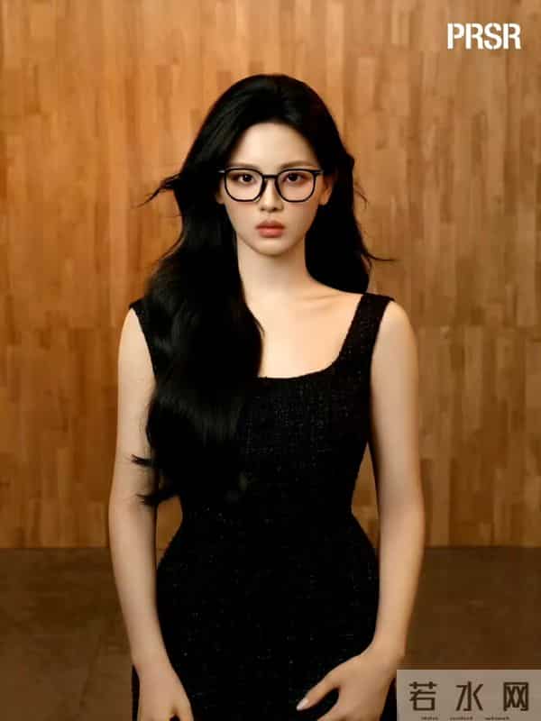 杨超越，黑丝大长腿，性感火辣！