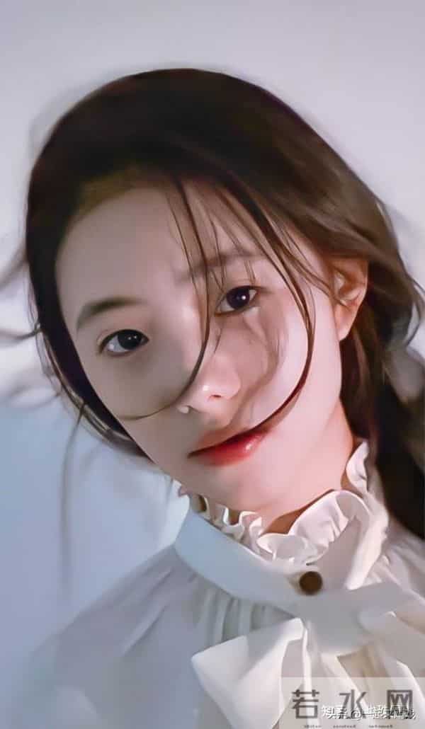 刘浩存绝美性感，气质封神惊艳瞬间