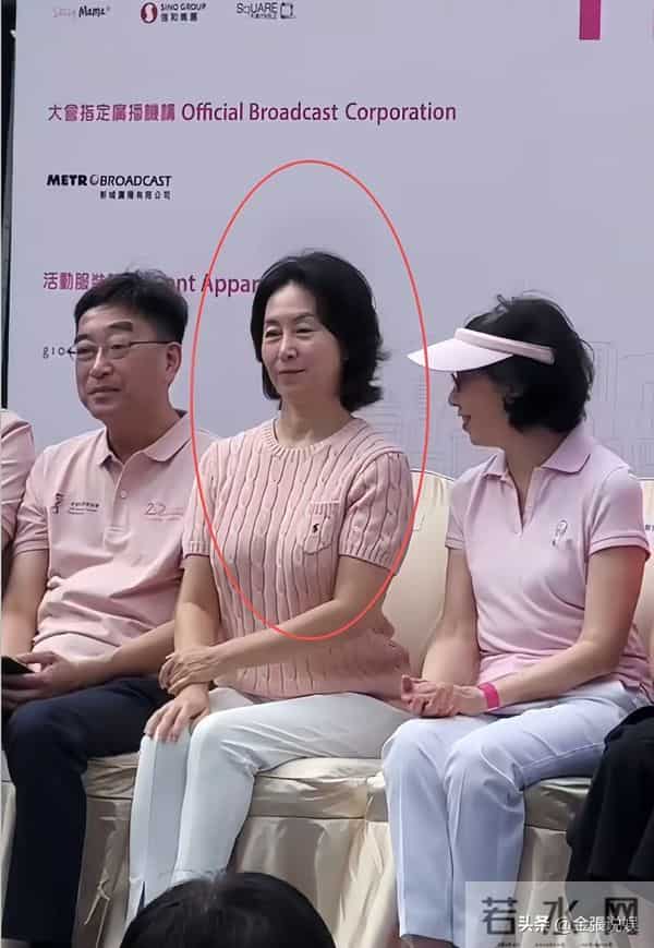 何超琼近况曝光，生图满头白发还有老年斑，和澳门大会判若两人