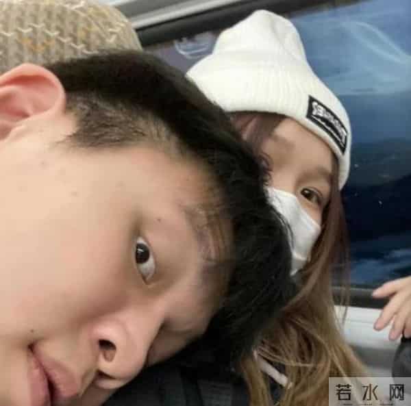 杨瀚森女友不是不不上学，而是人家早毕业了，而且还是本科生