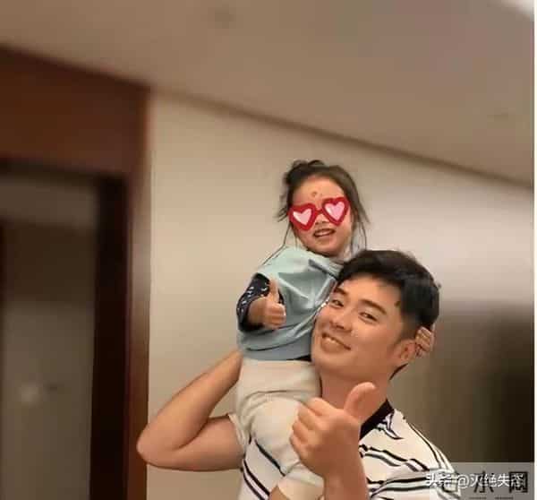 为了割韭菜,脸都不要了?这几位明星“捞钱”的样子太难看了!