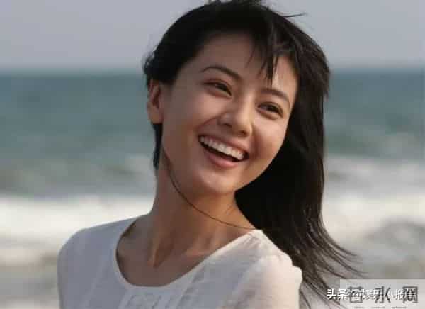 高圆圆日渐丰腴了，毕竟年龄大了