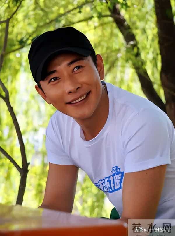 婚变传闻不久后,如今唐嫣罗晋传来喜讯,原来一切都有迹可循