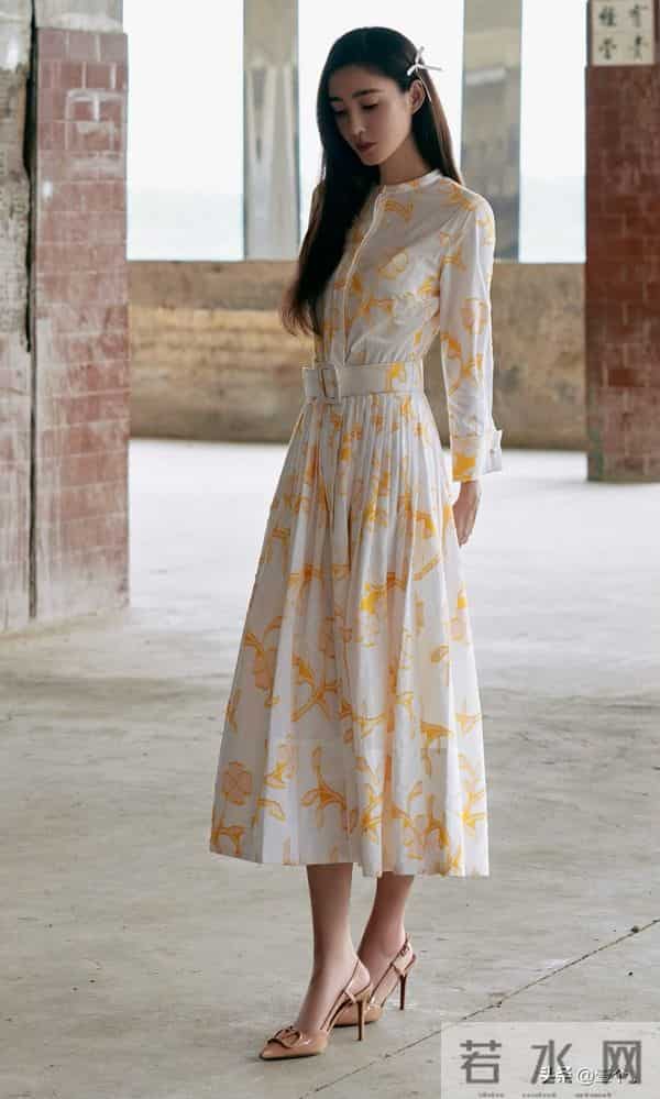 从“素颜出圈”到“风格百变”，王丽坤越来越欲了