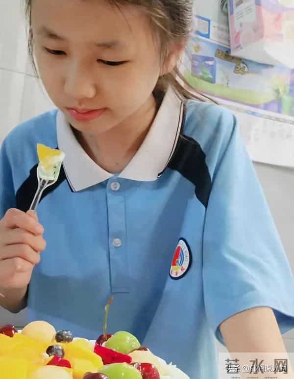 湖南一小学生范语嫣去世!仅11岁,天赋异禀成绩好,曝原因太可惜