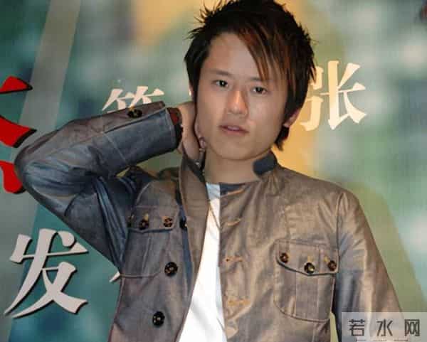 央媒点名,42岁的张杰高调官宣喜讯,这次他狠狠为谢娜争了口气