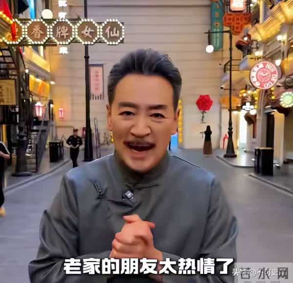 曾经红极一时，如今为养家糊口沦落到景区卖艺，这4位明星太可惜