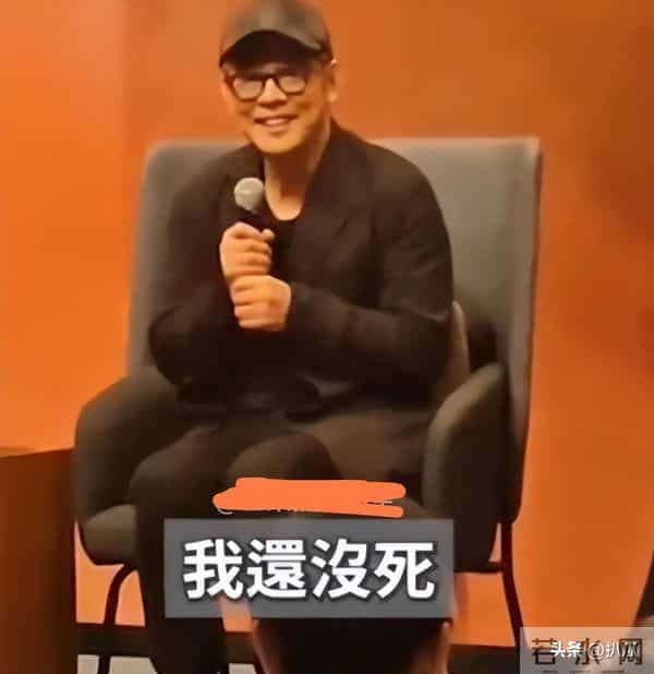 62岁李连杰豪宅游泳，脱光上衣“自证清白”，大腹便便并无刀疤