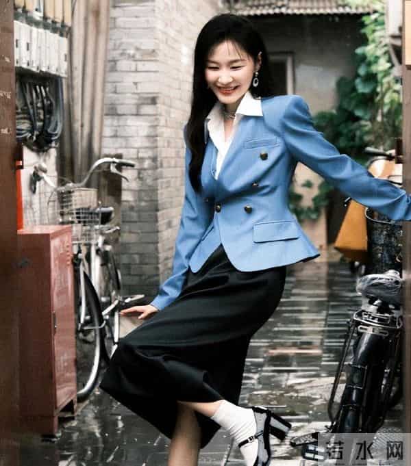 陪玩陪睡只是冰山一角，继王家卫被曝，金靖遭殃后 张纪中又曝内幕