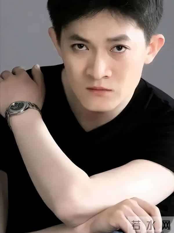 这一次,47岁的杨志刚,又给娱乐圈好好“上了一课”,范伟没说错