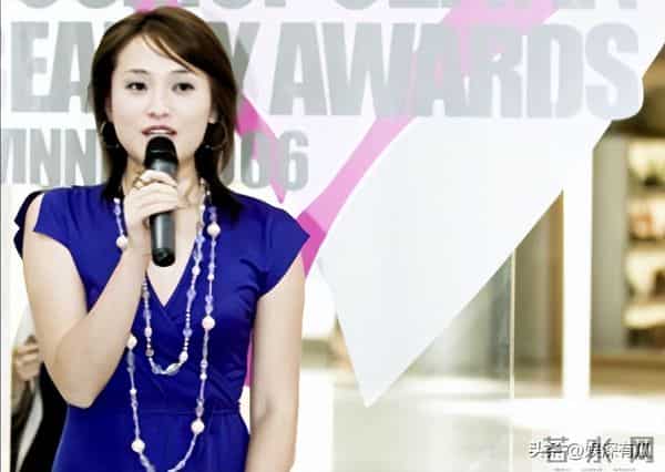 朱赤丹：结婚多年无儿无女，45岁辞职选择创业，因考试压力大痛哭