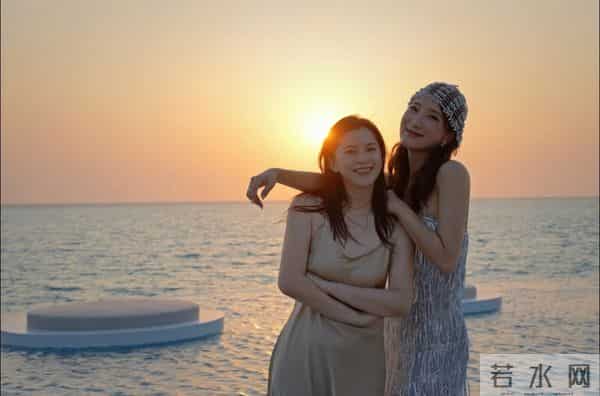 陈赫前妻沙特过39岁生日，许婧和老公漫步秀身材，男方185有胸肌