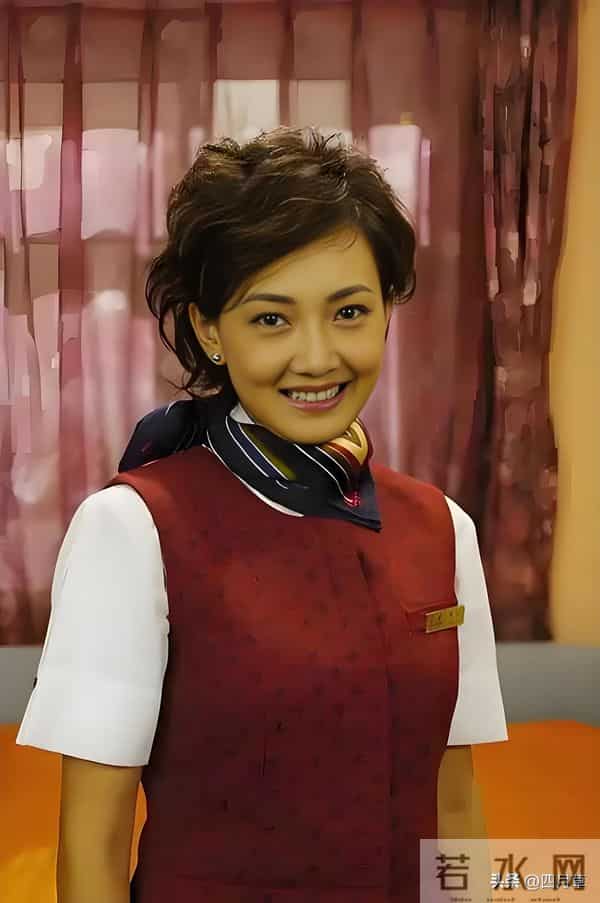 年轻时候的。牛莉