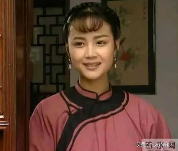59岁茹萍的痛:女儿离婚,儿子大龄未婚,风光背后满是无奈