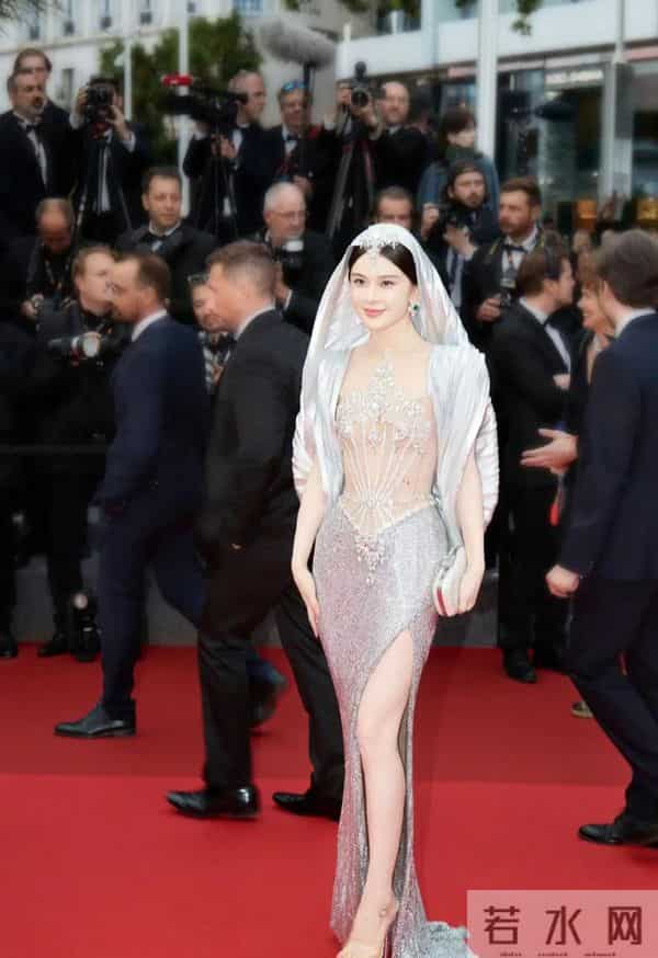 炸锅！赵樱子直播脱口而出：一线男友姓张，00后顶流，片酬2000万