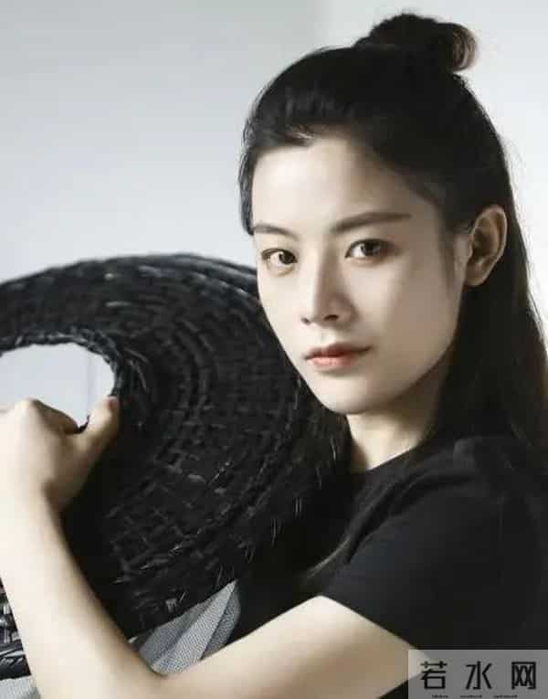 最新消息：是浙江演员陈丽君！