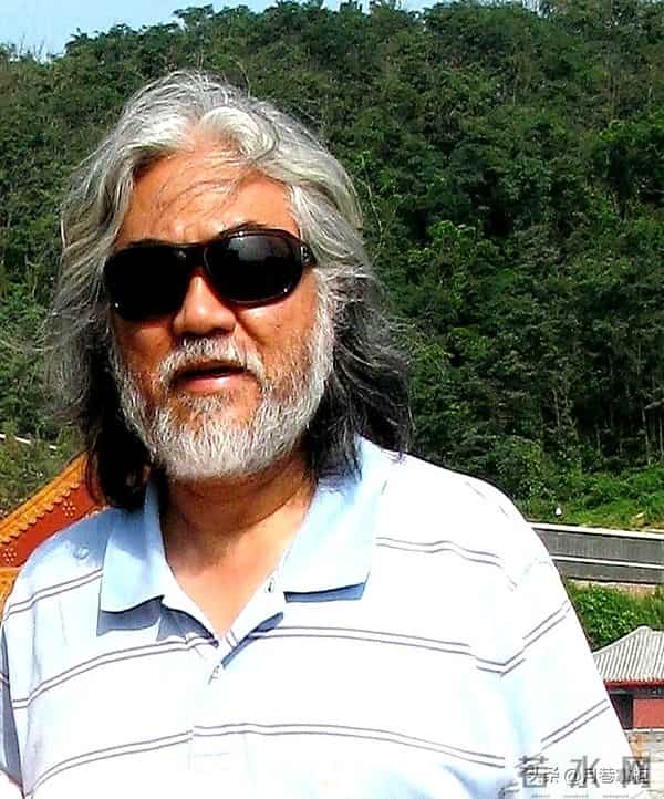 老夫老妻！74岁张纪中爷孙恋翻车，牵连一岁女儿