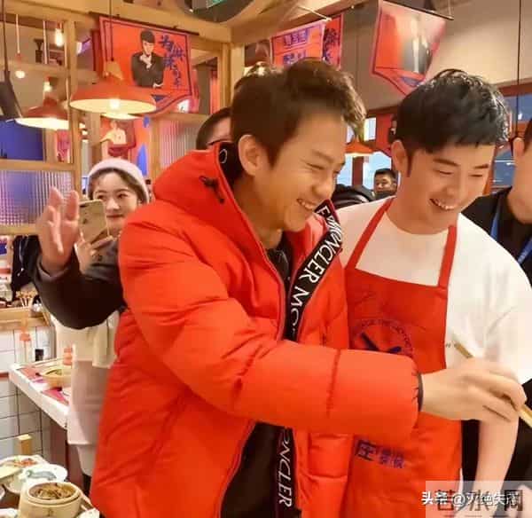 为了割韭菜,脸都不要了?这几位明星“捞钱”的样子太难看了!