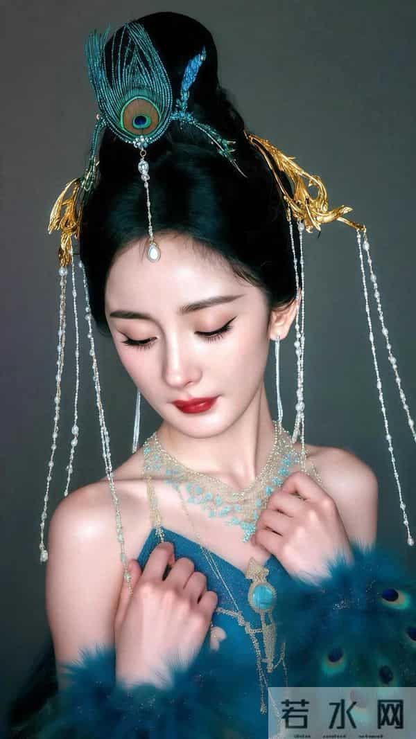 杨幂新装扮这也太飒了吧