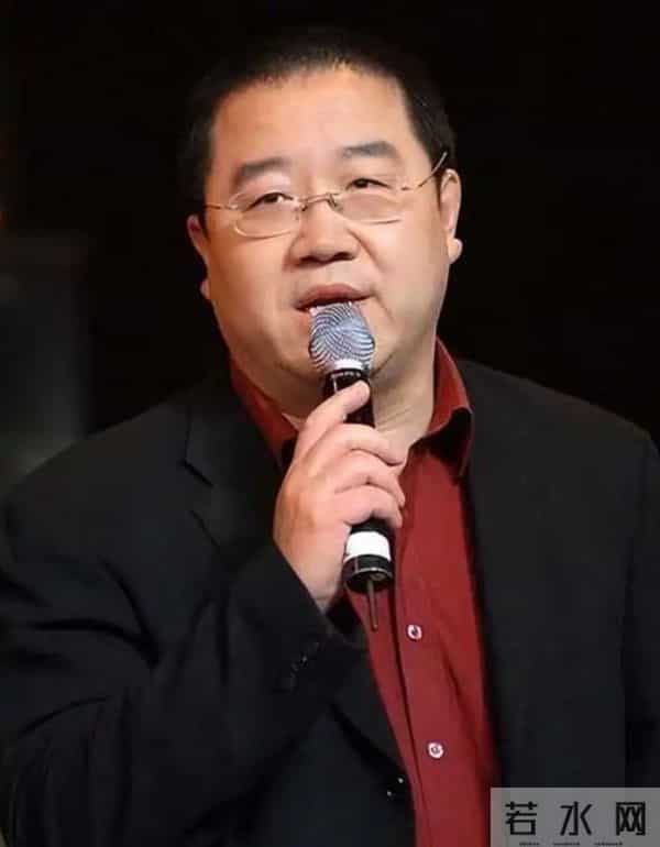 宋丹丹没想到,被自己公开怒斥的英达,如今竟走上了另一条上坡路