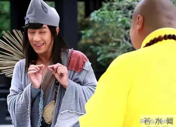 为了割韭菜,脸都不要了?这几位明星“捞钱”的样子太难看了!