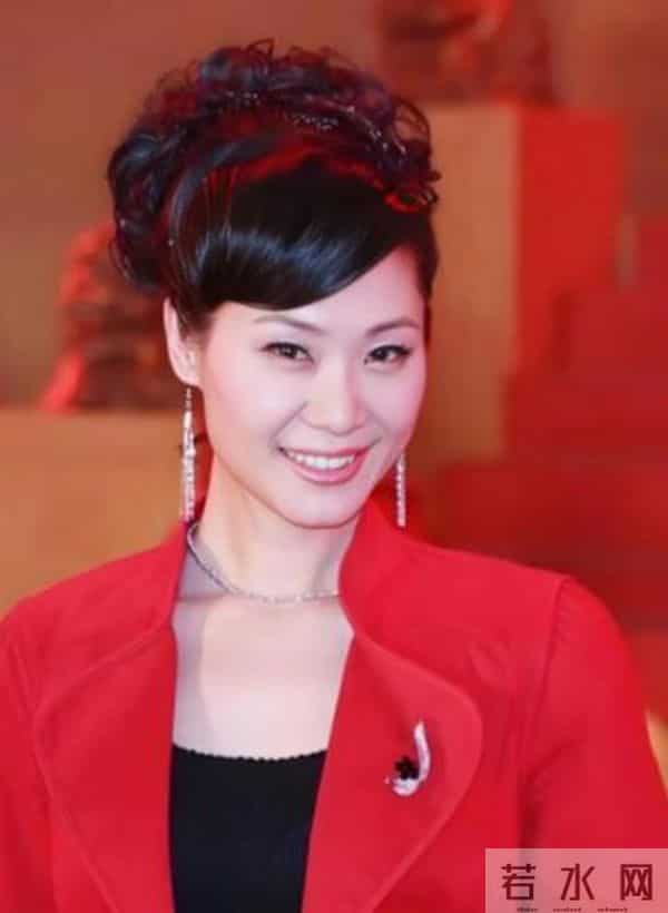 于文华也没想到，大衣哥爆红14年后，如今终于过上了理想生活