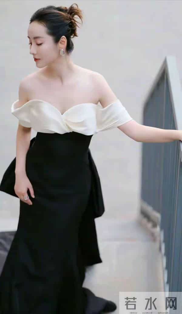 吕一，肤白貌美，体态丰腴：写真欣赏。